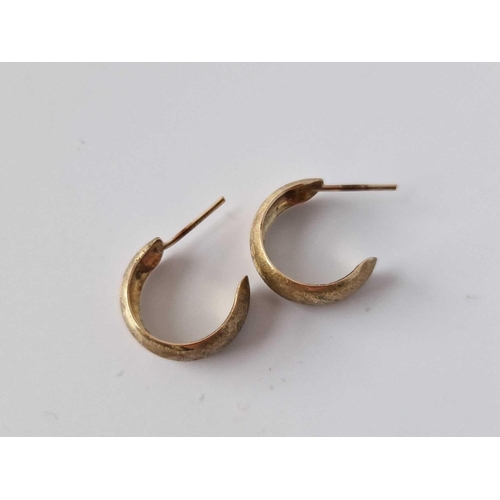 142 - A Pair Of Half Hoop Earrings 9Ct 1.7 Gms