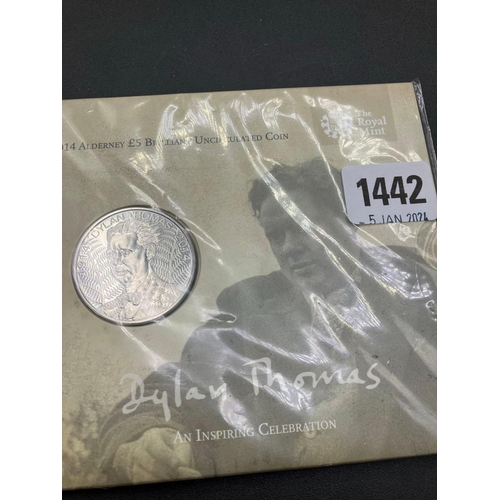 1442 - 2014 Dylan Thomas £5 Coin in Folder of Issue Unopened