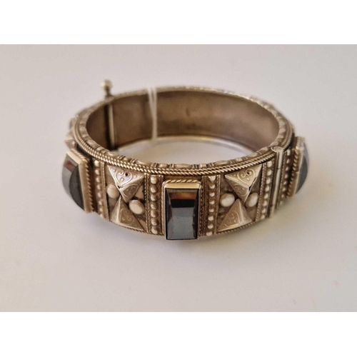 171 - A Fancy Silver Bracelet With Haematite Panels