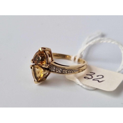 32 - A Citrine And Diamond Heart Ring 9Ct Size N