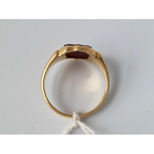 46 - A Gents Antique Signet Ring With Carnelian 18Ct Gold Size X 8.2 Gms