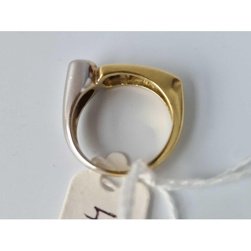 49 - A Modernistic Ring Set With Diamonds 18Ct Gold Size O 7.1 Gms