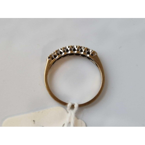 6 - A Seven Stone Ring 9Ct Size M 1.3 Gms