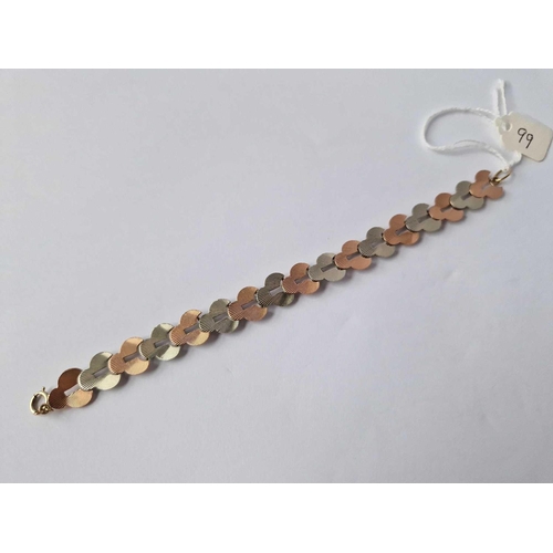 99 - A Two Colour Gold Bracelet 9Ct 7 Inch 11.5 Gms