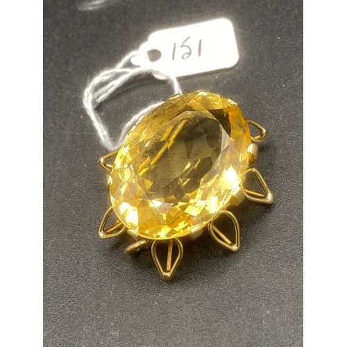 151 - A Very Large Oval Citrine Approx 45 Carats Forty'S Design Pendant Brooch In High Carat Gold 10 Gms