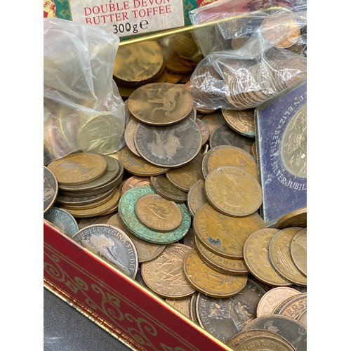 1564 - Box Of Mixed Coins