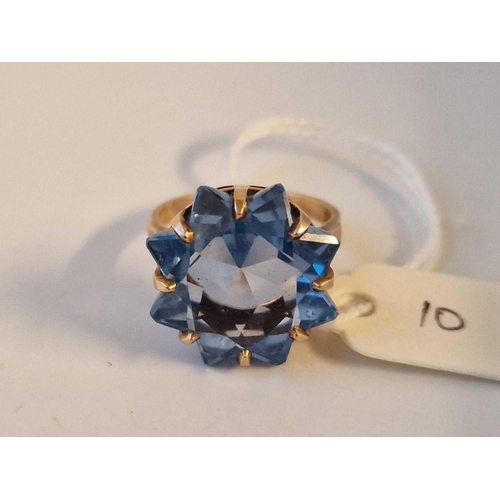 10 - A Large Blue Stone Ring 9Ct Size O 7 Gms