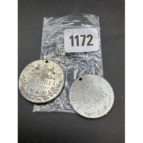 1172 - 2 Medallions 1897 & 1902