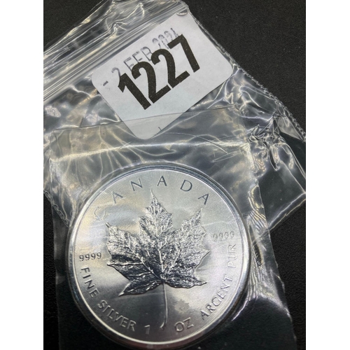 1227 - 2015 Canada 1Oz Maple Leaf