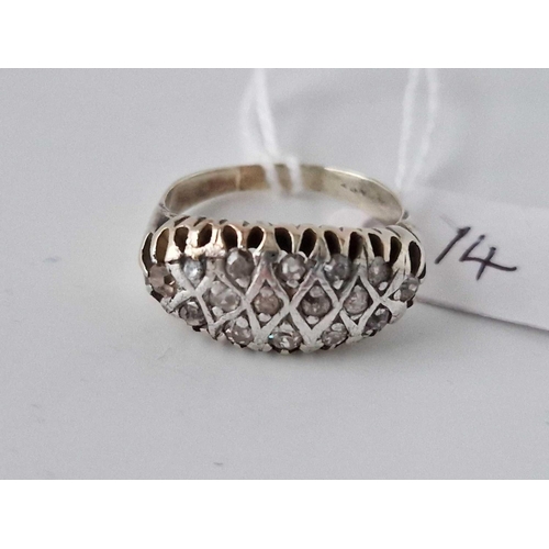 14 - A Antique White Gold Diamond Ring Size T