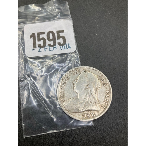 1595 - 1900 B Halfcrown