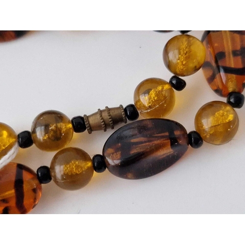 162 - A Amber Necklace 21 Inch