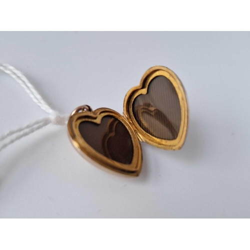 260 - A Edwardian Gold Heart Locket Set With Seed Pearls