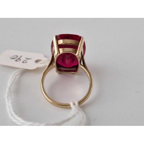 290 - A Large Red Stone Dress Ring 9Ct Size P