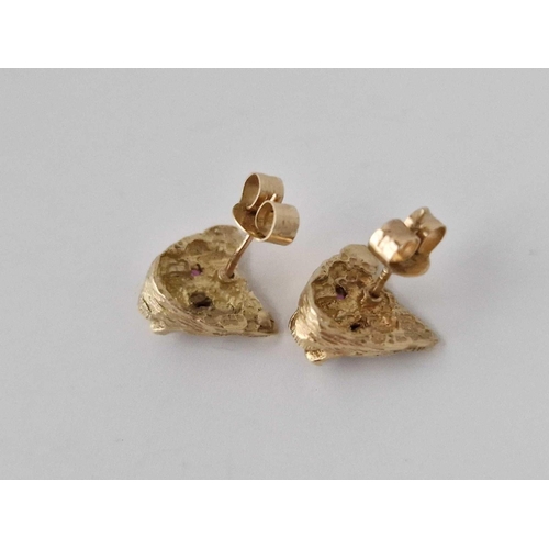 292 - A Pair Of Cats Head Earrings 9Ct 3.5 Gms