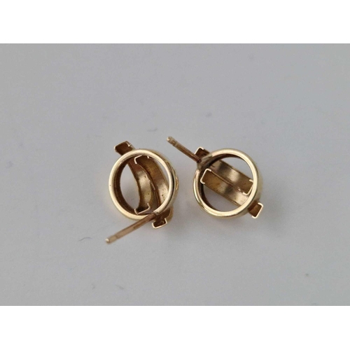 293 - A Pair Of Circular Earrings 9Ct 1.7 Gms