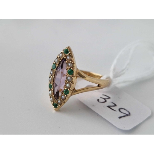 329 - A Antique Marquise Ring With Central Topaz Surrounded By Half Pearls And Emeralds London 1914 Size K