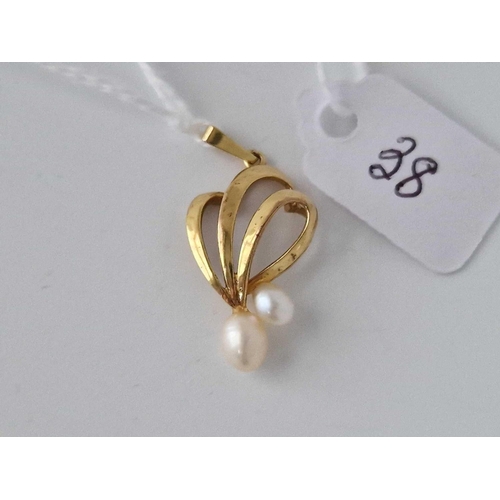 38 - A Pearl Pendant 9Ct 1.3 Gms