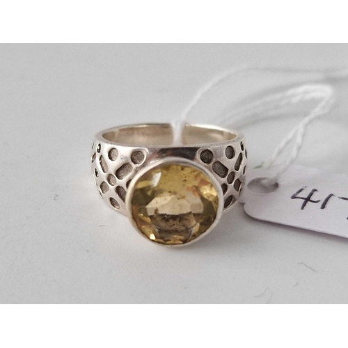 417 - A Silver Citrine Solitaire Ring With Certificate Size L