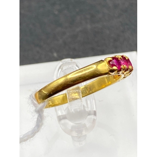 474 - A Pretty Five Stone Almandine Garnet Ring 15Ct Gold Size S 3 Gms