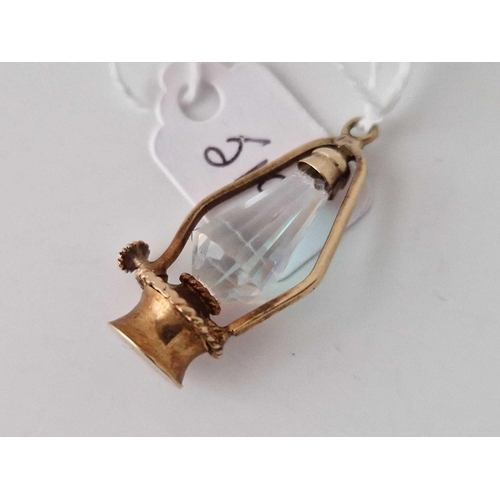 519 - A Oil Lamp Charm 9Ct 3.8 Gms