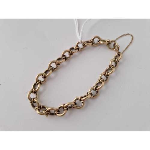 520 - A Circular Link Bracelet 9Ct 7 Inch 20 Gms