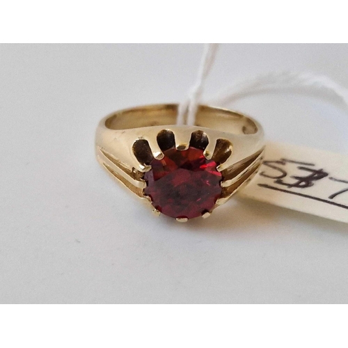 537 - A Good Red Stone Gents Ring 9Ct Size T 6.3 Gms