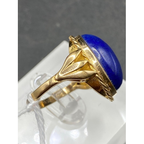 569 - A Vintage Lapis Lazuli Dress Ring With Twist Mount Size P 6.6 Gms