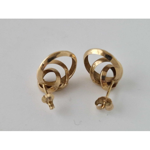 579 - A Pair Of 9Ct Earrings