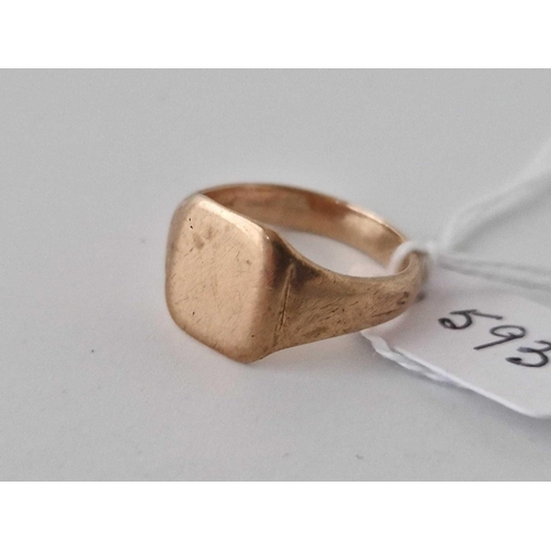 593 - A Signet Ring 9Ct Size 4.9 Gms