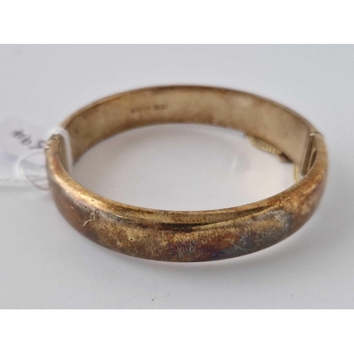 594 - A Hinged Silver Bangle