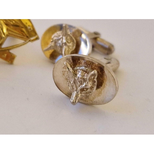 608 - A Pair Of Metal Fox Head And Horse Head Design Cufflinks