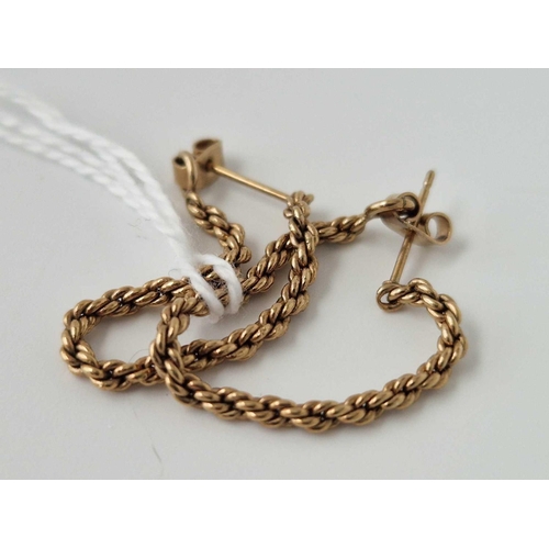 639 - A Pair Of Chain Hoop Earrings 9Ct 2.2 Gms