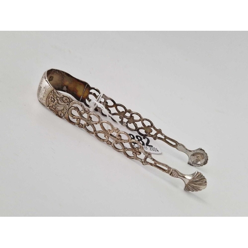 882 - A Pair Of George Iii Sugar Tongs With Pierced Decoration, By Hc