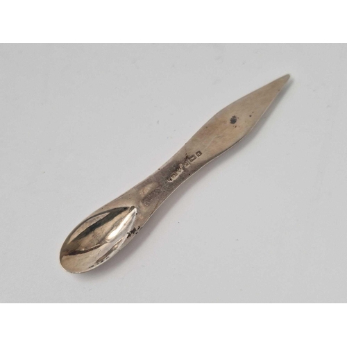 884 - A Spatula One End With Spoon, The Other With Point, 3.5 Inches Long, Birmingham 1903