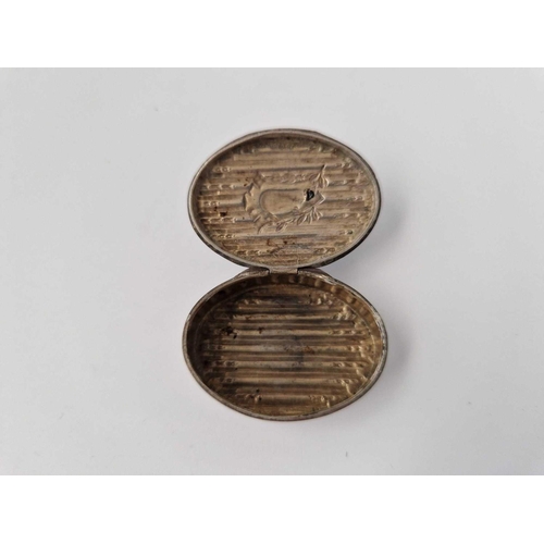 888 - An Oval Pill Box With Hinged Cover, 1.25 Inches Wide (Apparently Unmarked)