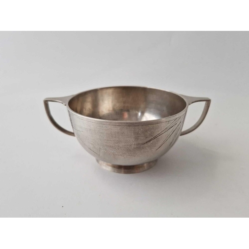 910 - A Chinese Two Handled Bowl Engraved With Leaves On A Matted Ground, Stamped Tuckg, 167 G.