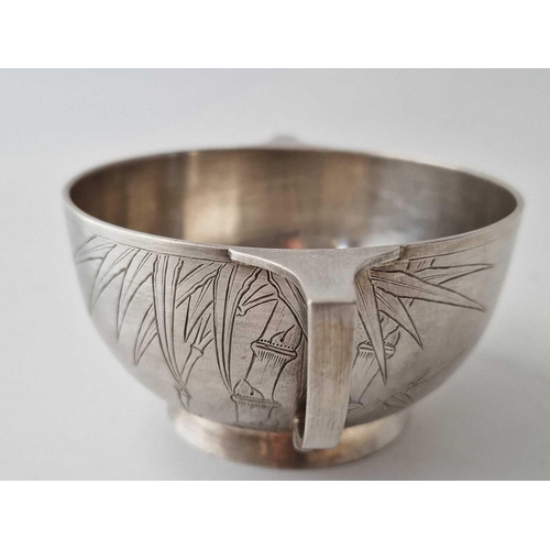 910 - A Chinese Two Handled Bowl Engraved With Leaves On A Matted Ground, Stamped Tuckg, 167 G.