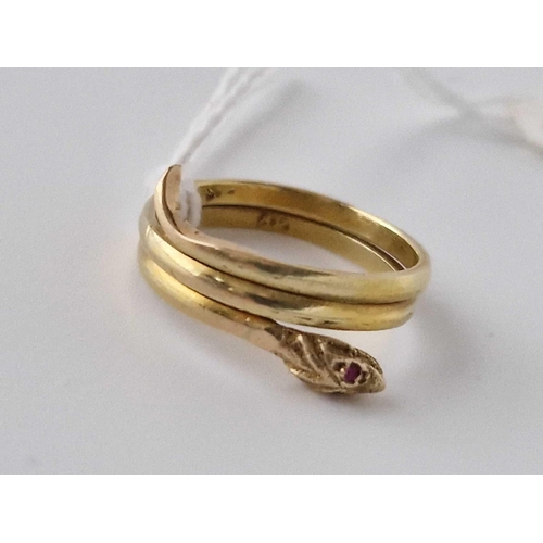 93 - A Snake Ring 14Ct Gold Size R 3.8 Gms