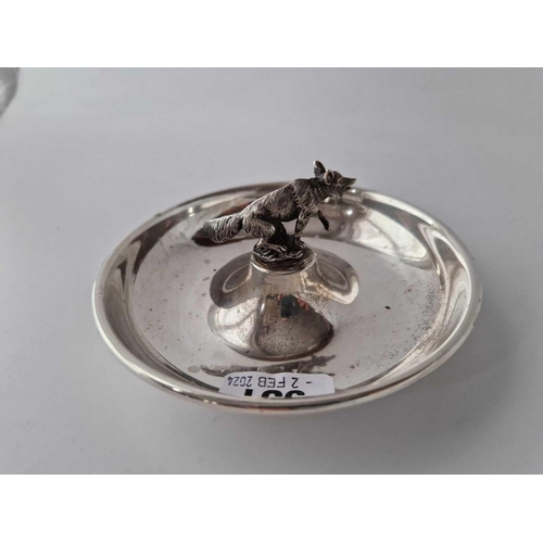 931 - A Silver Mounted Dish Surmounted With A Fox, 4.25 Inches Wide, Unmarked 134 G.