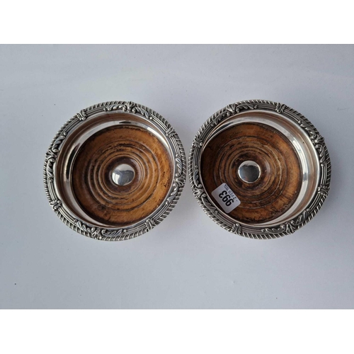 993 - A Pair Of Georgian Wine Coasters With Gadroon And Shell Decorated Rims, Centre Bosses, 6.25 Inches D... 