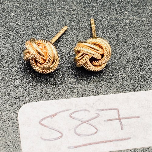 587 - A Pair Of Knot Earrings 9Ct 1.8 Gms