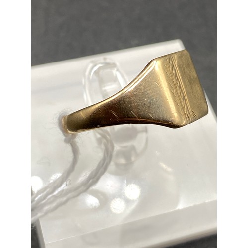 169 - A 9Ct Signet Ring 2.8 Gms