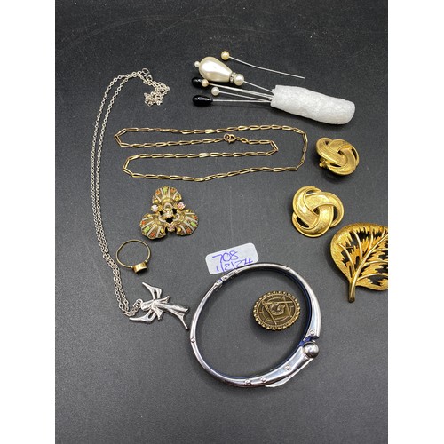 708 - Bag of Costume Jewelry