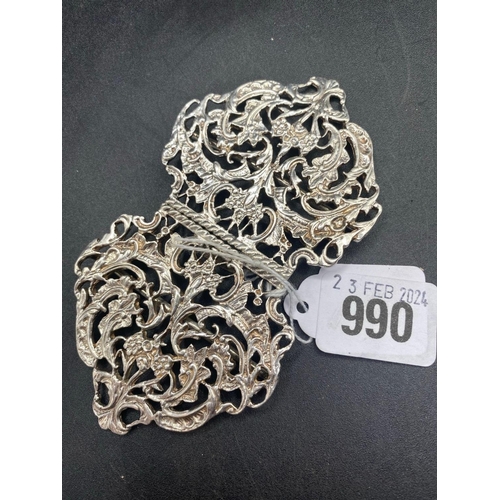 Lot 990       