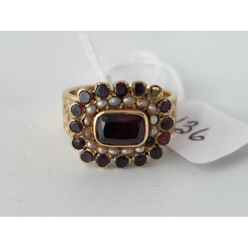 136 - A ANTIQUE BAND RING WITH GARNET AND PEARLS 22CT GOLD SIZE P 7.3 GMS