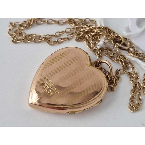 172 - A Edwardian heart locket pendant necklace 9ct 17 inch 3.7 gms