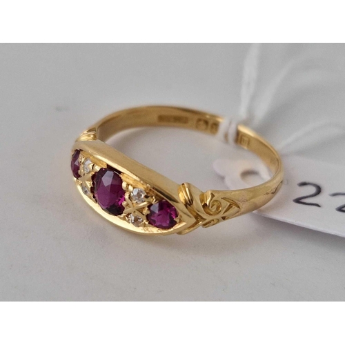 226 - A ANTIQUE RUBY AND DIAMOND SEVEN STONE RING 18CT GOLD SIZE R BIRMINGHAM 1911