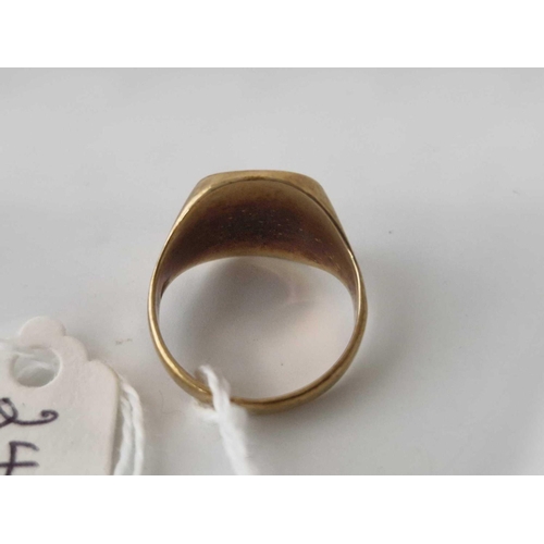 246 - A signet ring, 9ct, size N, 5.8 g