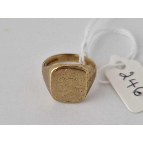 246 - A signet ring, 9ct, size N, 5.8 g